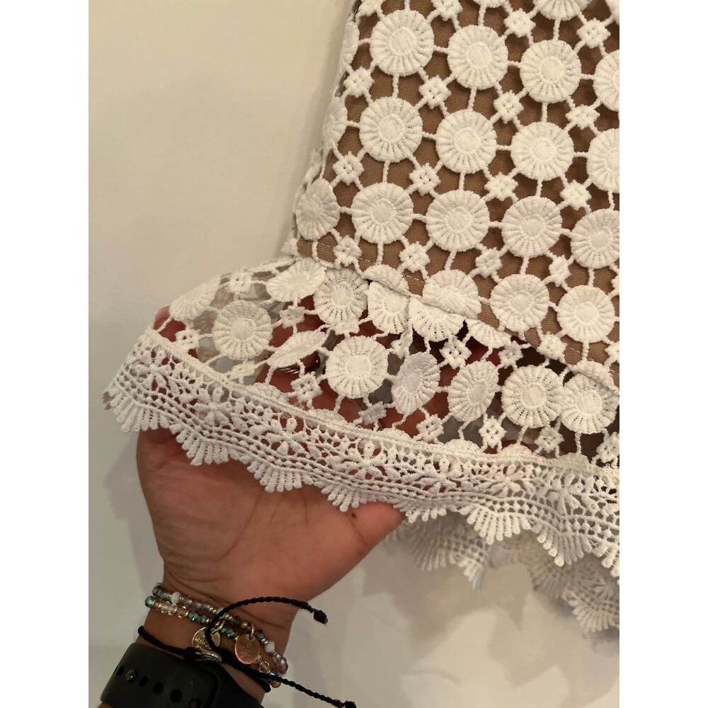 Amaryllis X Dani Austin White Lace Shorts - Picture 3 of 9